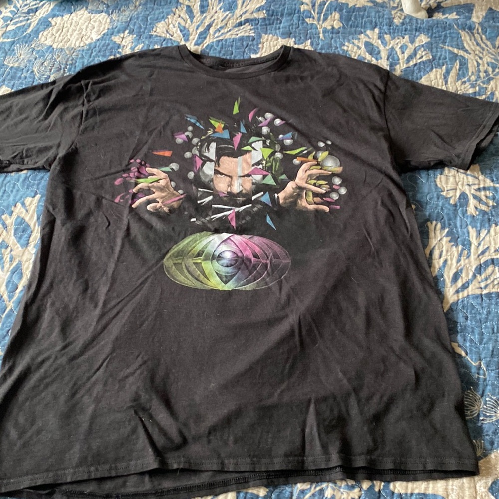 UNISEX DR. STRANGE INTO FRAGMENTS T-SHIRT XL